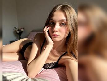 CeolaClausen webcam model stream image