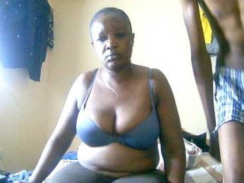Lovely_jugs1 webcam bongacams model stream image
