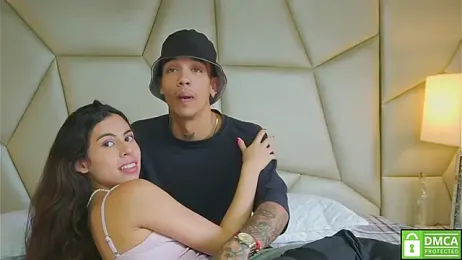 Be_curious webcam model stream image