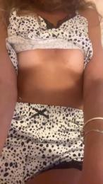 LaviniaM97 webcam cam4 model stream image