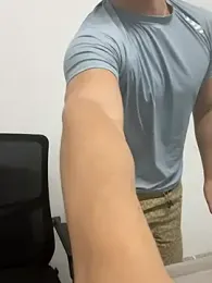 Dennis1014 webcam model stream image