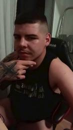 Youngkinkibear webcam model stream image