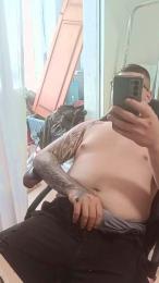 Youngkinkibear webcam model stream image