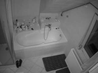 voyeurcam-julmodels-bath-2nd-1 webcam model stream image