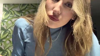 KristalUllman webcam cam4 model stream image