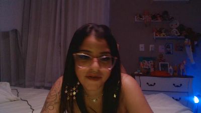Lauri webcam model stream image
