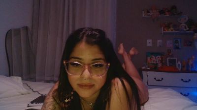 Lauri webcam model stream image