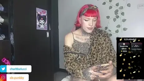 charlotbelucci_ webcam model stream image