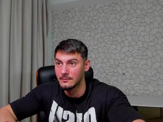 Thomas Reds webcam model stream image