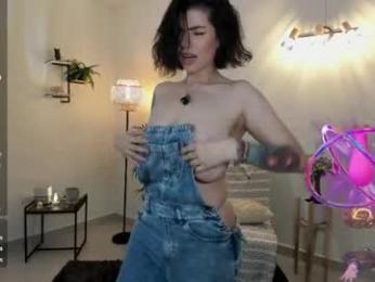 laurasophya webcam chaturbate model stream image