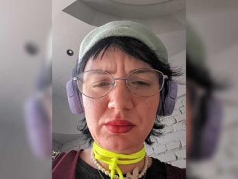 AfroditaButterfly webcam model stream image