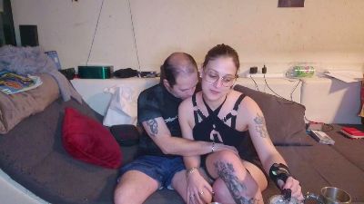 MrAndMrsDesire webcam cam4 model stream image