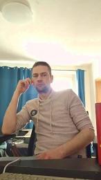 Lienlingsidiot webcam model stream image