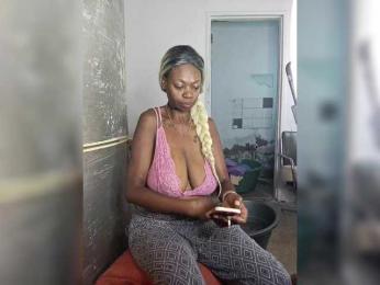 InstaG_TittyMonroe webcam bongacams model stream image