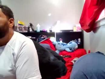 juiceepawwg420 webcam model stream image