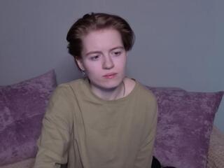 Karen Lxve webcam model stream image