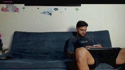 heteros_curious webcam model stream image