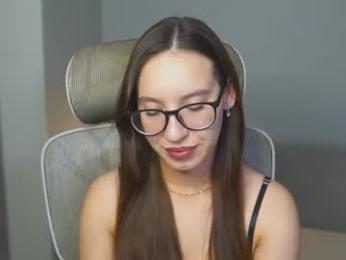 just_emmy webcam model stream image