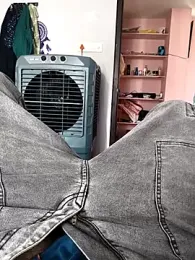 Yourslovingdick webcam model stream image