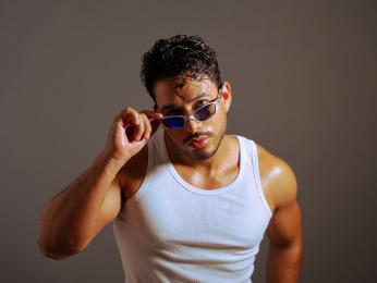 LianCruz webcam livejasmin model stream image