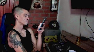 Travis_rxxx webcam cam4 model stream image