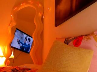 Juliana Saenz webcam flirt4free model stream image