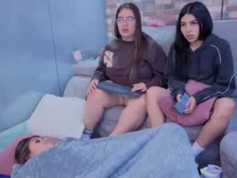 pink_as webcam model stream image