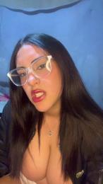 Reyna444 webcam model stream image