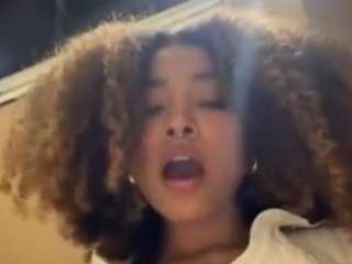 emmastonex webcam model stream image