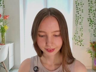Lea Drayton webcam model stream image