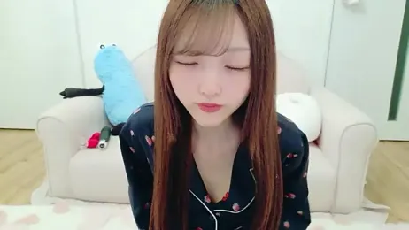 Miru-ch webcam stripchat model stream image