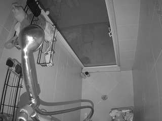voyeurcam-baileybase-shower webcam model stream image