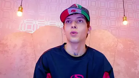 CharlotteandTaylorr webcam model stream image