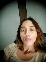 isaa- webcam model stream image