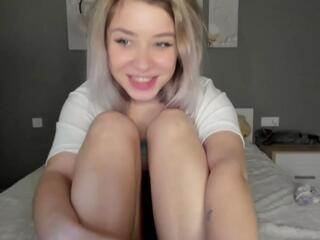 Ariel Meel webcam model stream image