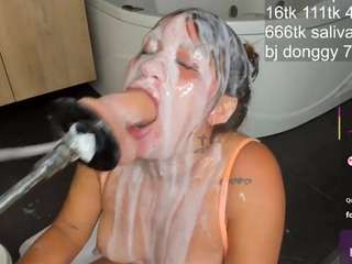mayeutica webcam model stream image