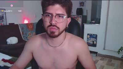 Leoliciousss webcam model stream image