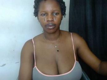 Sweetncreamy webcam model stream image