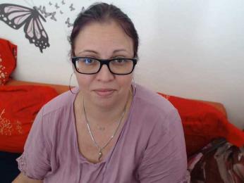 LadyHellene webcam model stream image