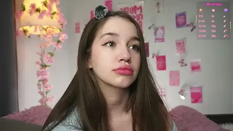 AmiLewis webcam stripchat model stream image