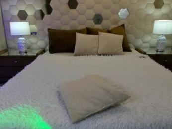 xlindamilfx webcam chaturbate model stream image