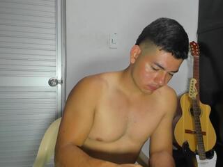 Lenoard Dupont webcam model stream image