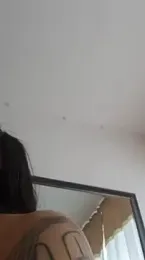 downsonMia webcam stripchat model stream image