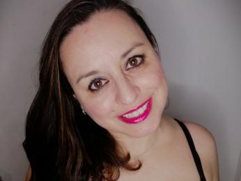 AdelaAlbaNatural webcam livejasmin model stream image