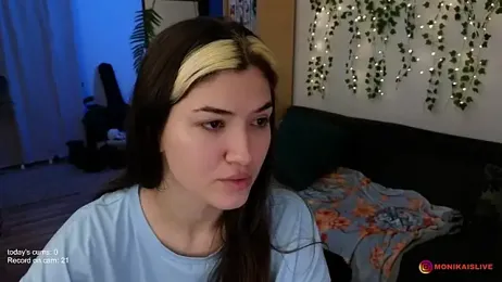 moniequwu webcam model stream image