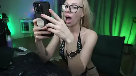 LaraPunkt webcam stripchat model stream image