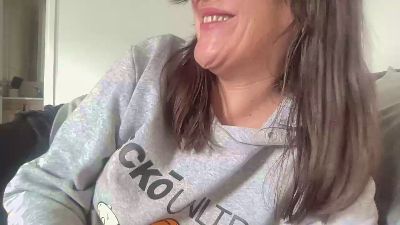 Juanalaloca25 webcam model stream image