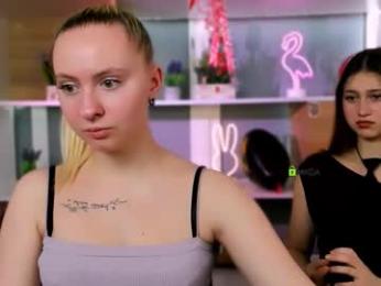 arianaa_cat webcam model stream image