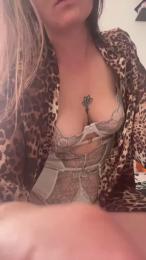 Milli21 webcam model stream image