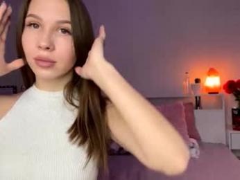 lunail webcam model stream image
